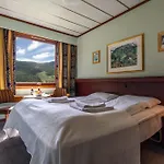 Valdres Hotell Steinsetbygdi